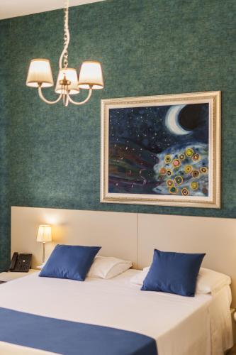 It’s Room - image 6