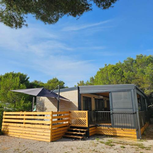 2 bedrooms, 4 beds