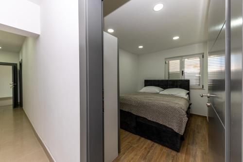 Two-Bedroom Apartment image 5
