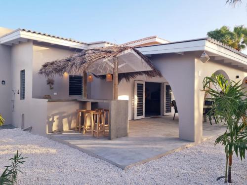 13 Palm Tree, Kralendijk (photo 2)