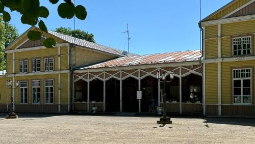 Restaurant, Veski Apartment in Kuressaare