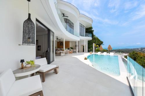 SKYLINE 9 - Spacious & Stylish LUXURY PANORAMIC SEAVIEW Villa with OUTDOOR Living & Kitchen, OUTDOOR CINEMA, PRIVATE GYM, SALT WATER POOL with JACUZZI in Plai Laem, Ko Samui (fotografie 4)