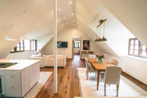 Renaissancehotel Raffelsberger Hof B&B - image 10