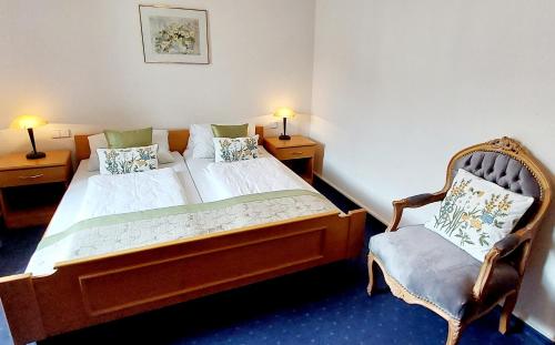 1 queen bed