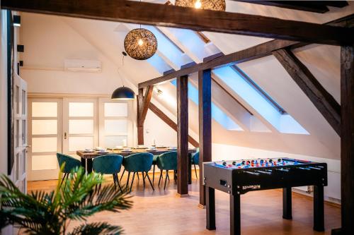A/C LUX Rooftop APT 6BR+3.5Bath Wenceslas square, Prague (photo 9)