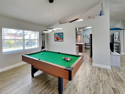Sunny Palms Getaway in Port Orange, USA