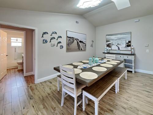 Sunny Palms Getaway in Port Orange, USA
