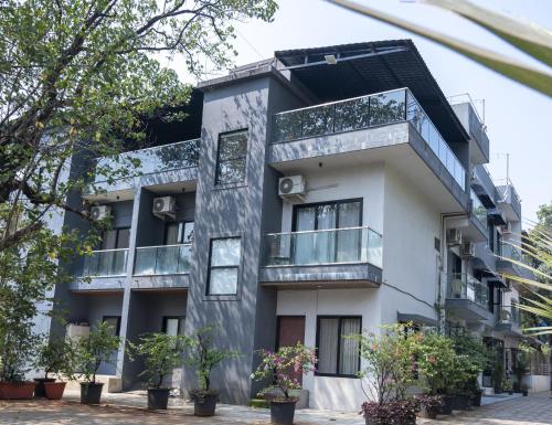 Exterior view, Le Papillon By Bay Hotel in Lonavala