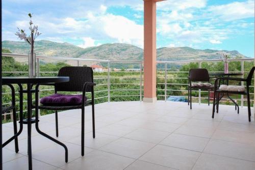 Apartment Trebinje - image 9