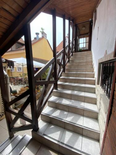 Exterior view, Katalinkert Panzio in Gyor