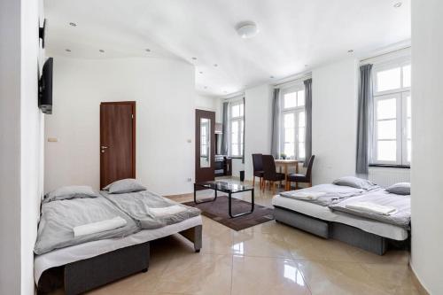 Elegant Downtown Apartment at Király 39