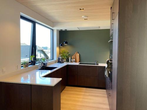 Exclusive 4-Bedroom Home -central Sandnes in แซนด์เนส