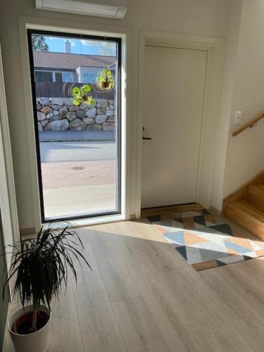 Exclusive 4-Bedroom Home -central Sandnes in แซนด์เนส