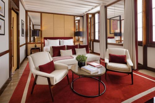 Double Room with Garden View image 3