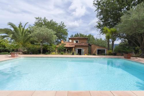 Studio with Garden View