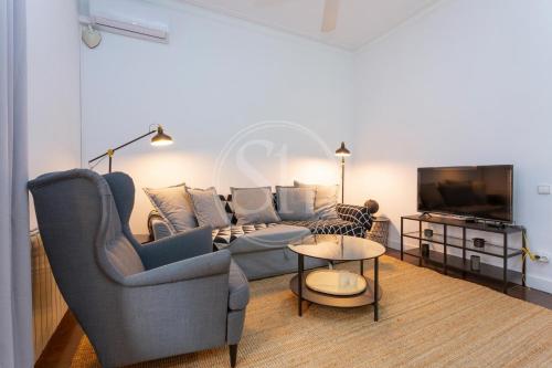 Modern flat near Sagrada Familia ideal for family 4