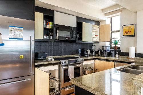 The Netherland by MIAMI BEACH OCEAN RENTAL thumb 4
