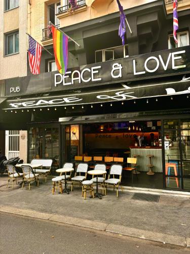 Peace & Love Hostel, Parigi