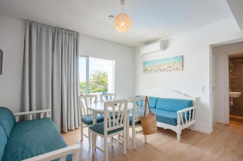 Apartamentos Europa - image 14