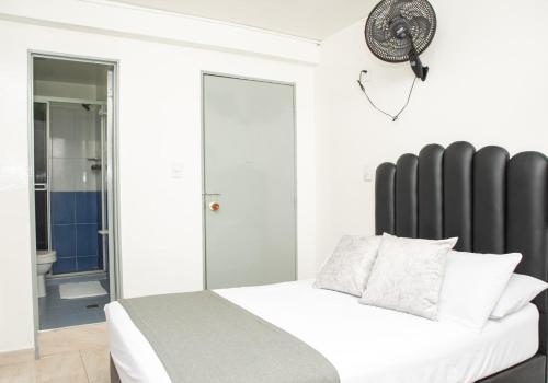 Hotel Alcazar – Medellin, VT