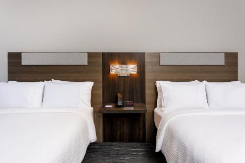 Holiday Inn Express & Suites Tampa Stadium ¿ Airport Area By IHG - image 3