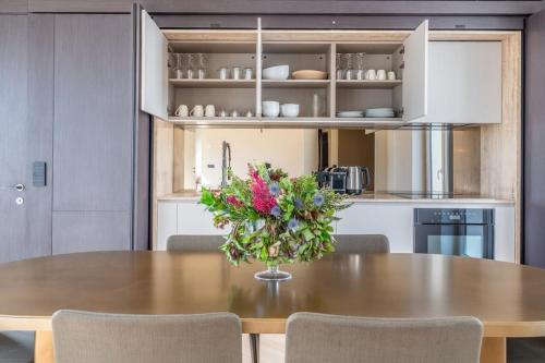 Luxueux Appartement Haussmannien avec Vue sur Paris - image 5