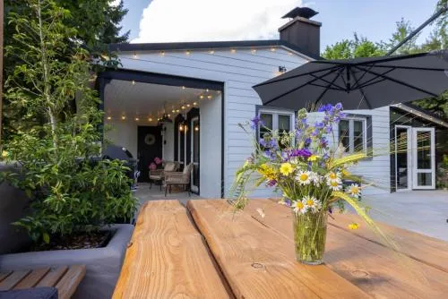 Romantisches Cottage mit Sauna, Terrasse & Natur in Münchsteinach, Deutschland