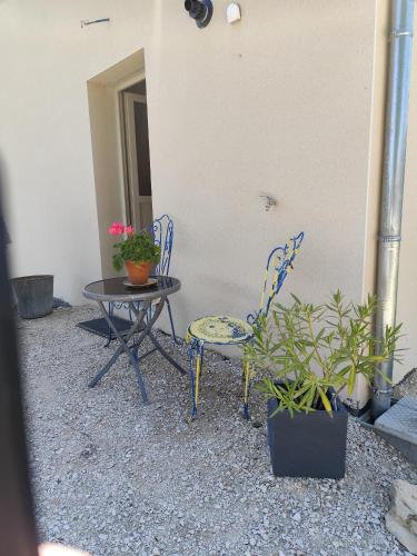 Appartement La pierre de bresse in Шарет-Варен