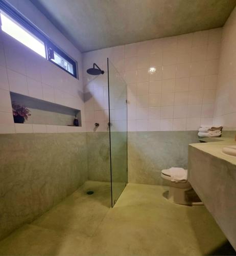 Hotel Holly - image 4
