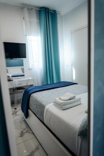 Single Room image 3