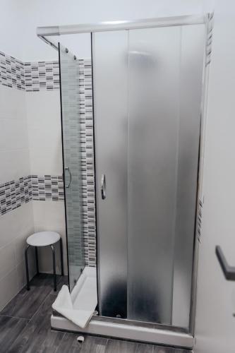 Deluxe Double Room with Extra Bed image 3