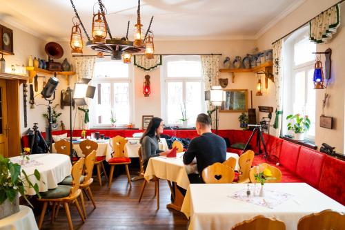 餐廳, Landhotel Zur Grunen Kutte, Inh. Lutz Heidinger in 伯恩斯豪森