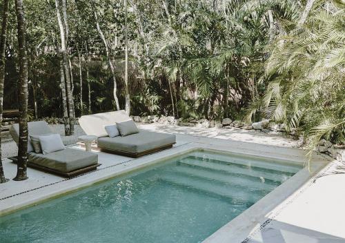 Three-Bedroom Luxury House image 4