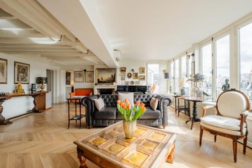 Veeve - Lofty Heights - image 3