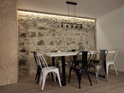 Iekārtas, Le Petit Bivouac in Saint-Bauzille-de-Putois