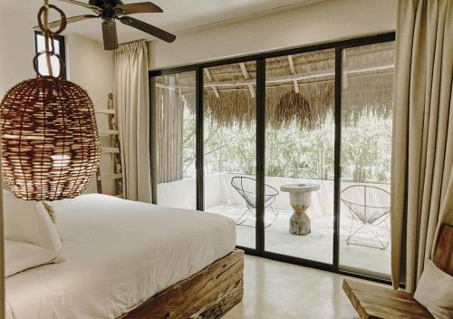 Tropical Room with Terrace image 10