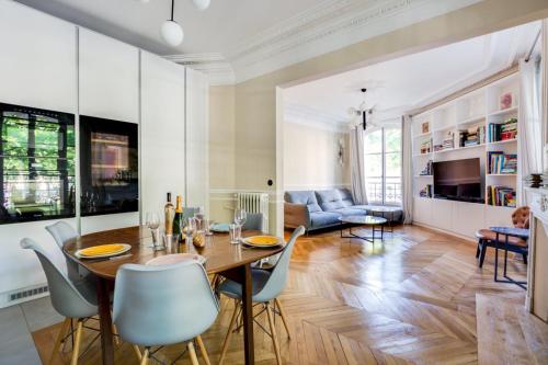 GuestReady - Grand Family Home near The Eiffel Tower - image 3
