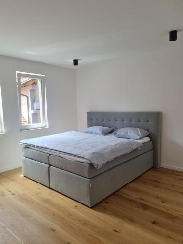 Modern Penthouse in Sarajevo with Cozy Floor Heating Modern Penthouse in Sarajevo with Cozy Floor Heating