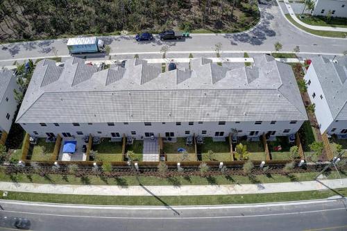 Paradise Villa in Homestead, USA