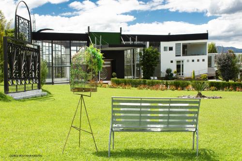 HOTEL BOUTIQUE KRYSTAL in Rumipamba