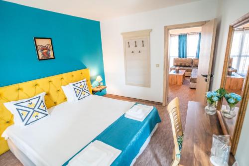 Two-Bedroom Apartment image 9