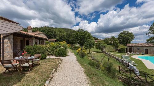 Noce in Roccalbegna
