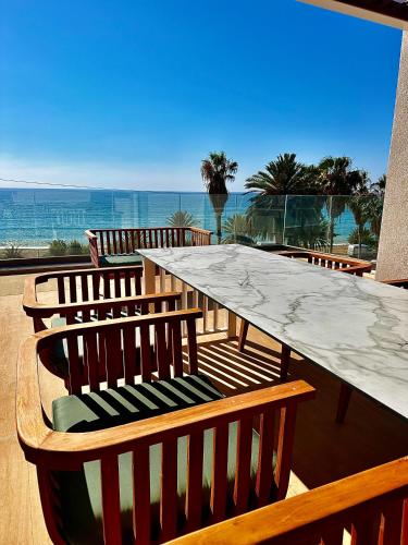 Santa Barbara Seafront villas w jacuzzi pool 3