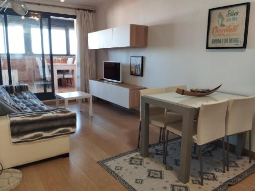 Ático con 2 grandes terrazas y 2 habitaciones, Valencie (fotografie 4)