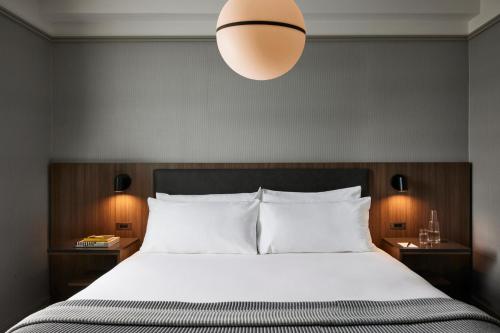 The Melrose Hotel - image 10