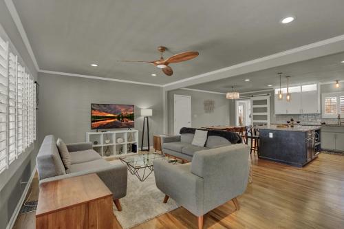 Mulberry Haus - Fire Pit & Close to Main St in Fredericksburg, USA
