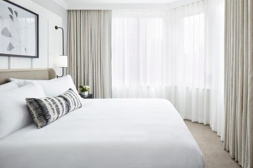 The London, a Luxury Collection Hotel, New York City, New York (photo 8)