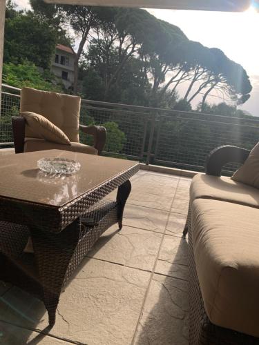 ระเบียง/ชานเรือน, Villa Monte Boutique Apartments in Herceg Novi in เมืองเก่าเฮอร์เชก โนวี
