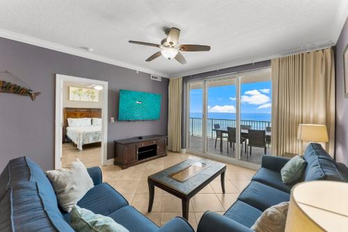 Ocean Reef Beach Resort! Beach Front! Free Seasonal Beach Chairs! by Dolce Vita Getaways PCB detail