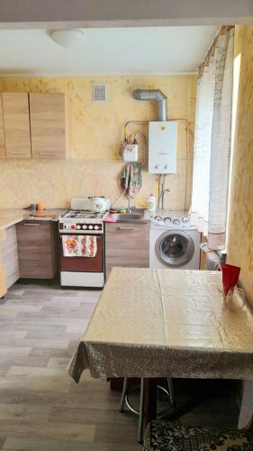 Two-Bedroom Apartment Pokrovskaya, 48 in Izjuma